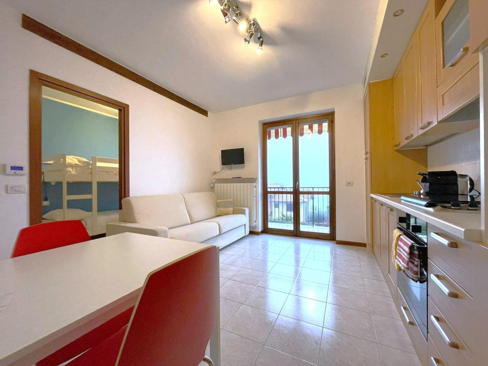 Happy Guest Apartments - Lake View And Pool Riva di Solto Εξωτερικό φωτογραφία