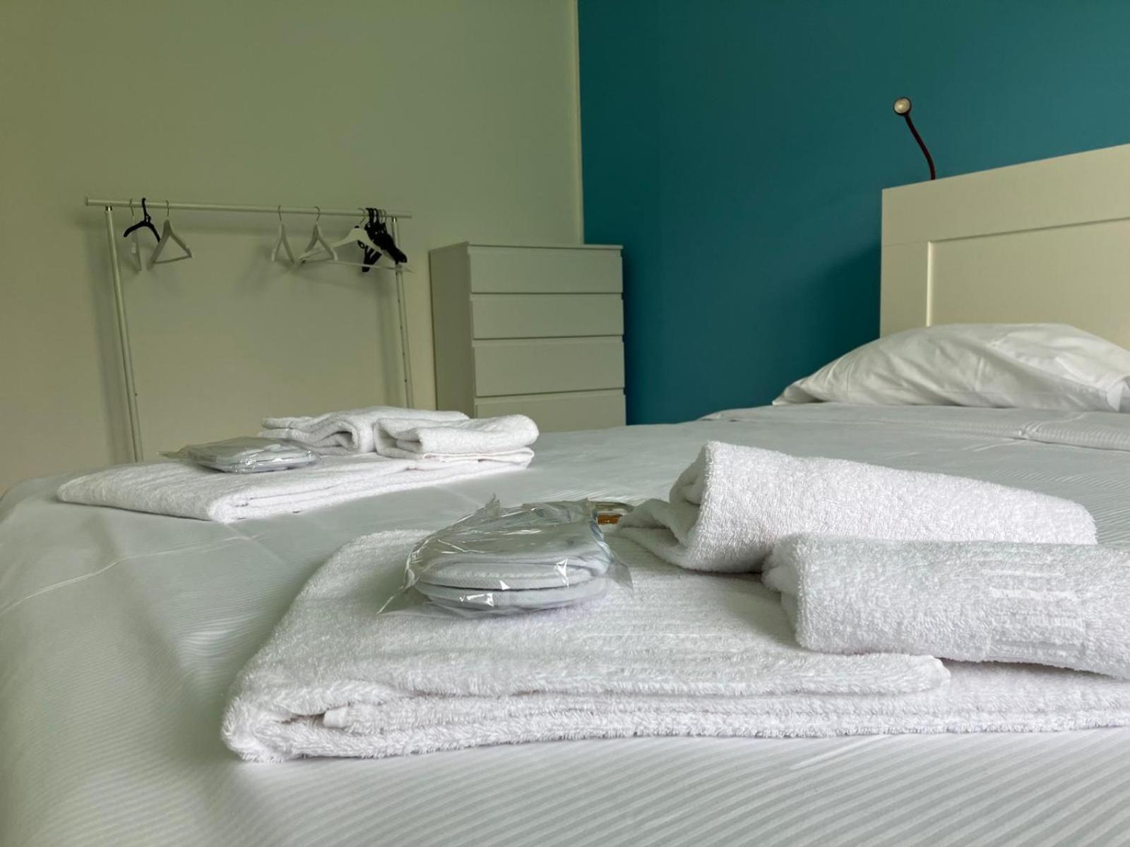Happy Guest Apartments - Lake View And Pool Riva di Solto Εξωτερικό φωτογραφία